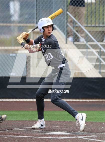 Thumbnail 2 in Harvard-Westlake vs St Francis photogallery.