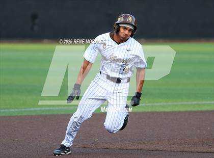 Thumbnail 2 in Harvard-Westlake vs St Francis photogallery.