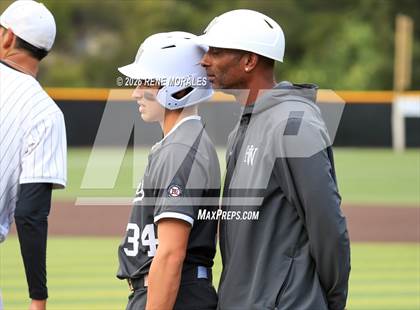 Thumbnail 3 in Harvard-Westlake vs St Francis photogallery.