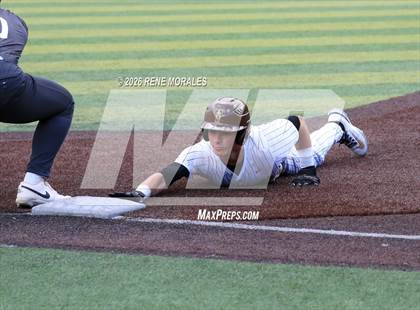 Thumbnail 1 in Harvard-Westlake vs St Francis photogallery.