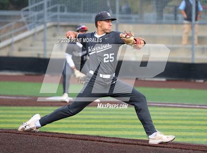 Thumbnail 2 in Harvard-Westlake vs St Francis photogallery.
