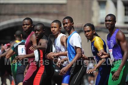 Thumbnail 2 in 115th Penn Relays photogallery.