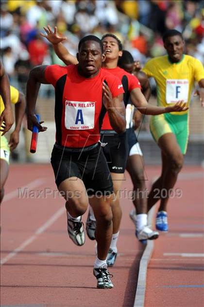 Thumbnail 1 in 115th Penn Relays photogallery.