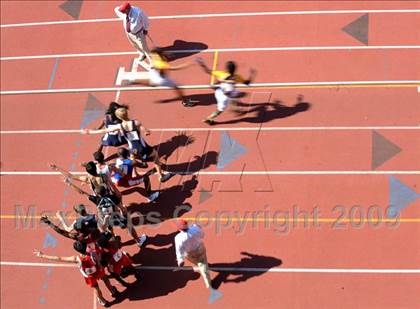Thumbnail 3 in 115th Penn Relays photogallery.