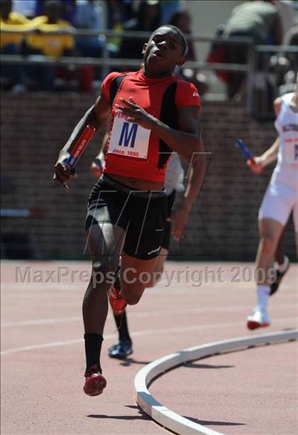 Thumbnail 2 in 115th Penn Relays photogallery.