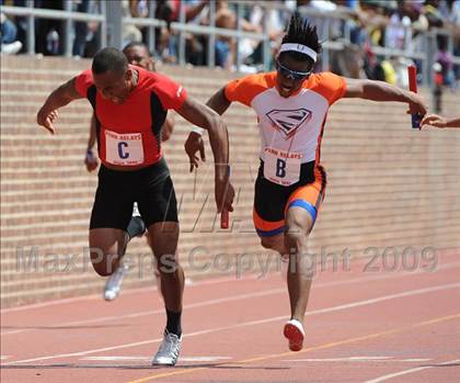 Thumbnail 2 in 115th Penn Relays photogallery.