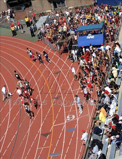 Thumbnail 3 in 115th Penn Relays photogallery.