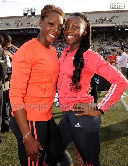 Thumbnail 2 in 115th Penn Relays photogallery.