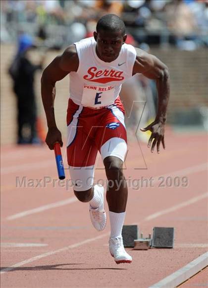 Thumbnail 2 in 115th Penn Relays photogallery.