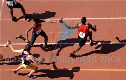 Thumbnail 3 in 115th Penn Relays photogallery.