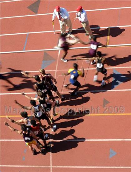 Thumbnail 3 in 115th Penn Relays photogallery.