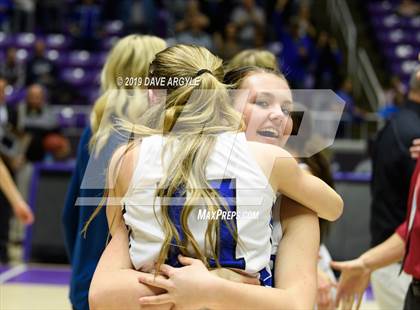 Thumbnail 1 in Kanab vs. Beaver (UHSAA 2A Final) photogallery.