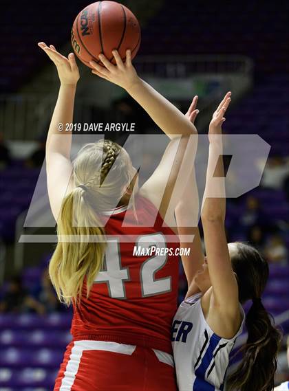 Thumbnail 1 in Kanab vs. Beaver (UHSAA 2A Final) photogallery.