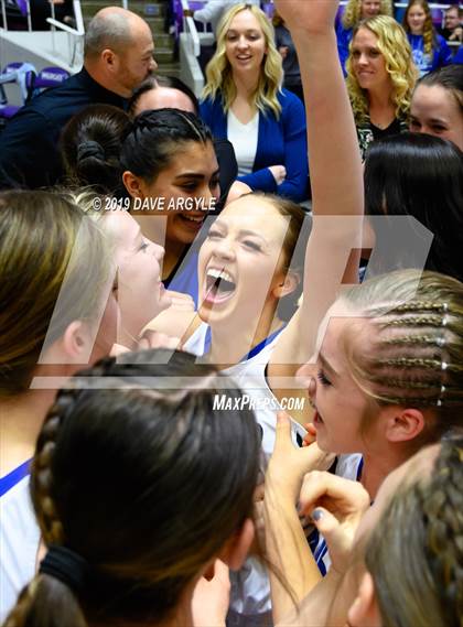Thumbnail 2 in Kanab vs. Beaver (UHSAA 2A Final) photogallery.