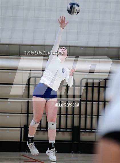 Thumbnail 2 in Alta Loma vs  Louisville (Viewpoint Invitational) photogallery.
