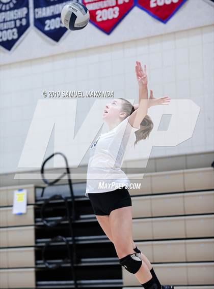 Thumbnail 3 in Alta Loma vs  Louisville (Viewpoint Invitational) photogallery.