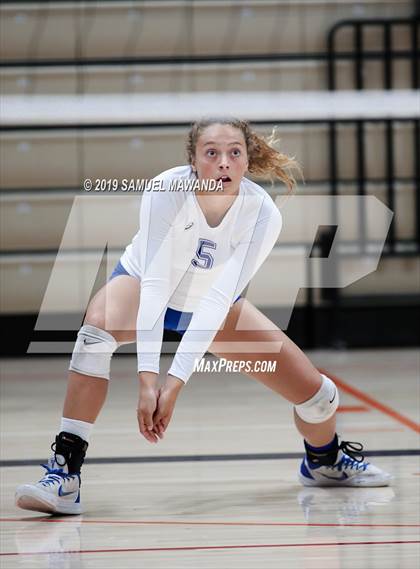 Thumbnail 1 in Alta Loma vs  Louisville (Viewpoint Invitational) photogallery.