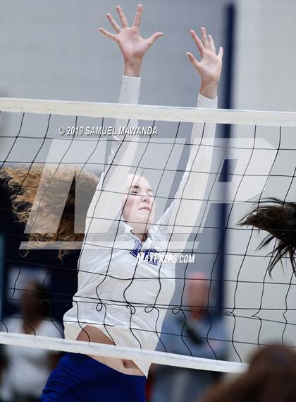 Thumbnail 3 in Alta Loma vs  Louisville (Viewpoint Invitational) photogallery.