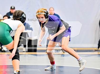 Thumbnail 1 in Queen of the Realm (Finals) photogallery.
