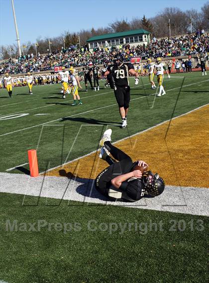 Thumbnail 2 in Blue Valley vs. South (KSHSAA Class 5A Final) photogallery.
