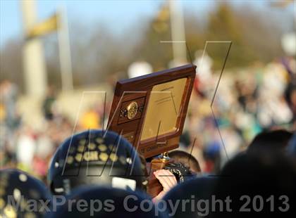 Thumbnail 2 in Blue Valley vs. South (KSHSAA Class 5A Final) photogallery.