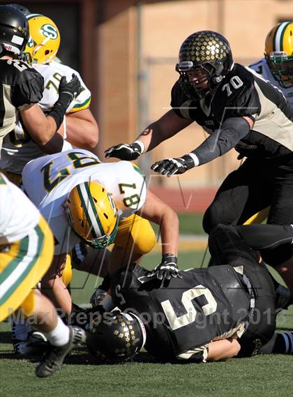 Thumbnail 1 in Blue Valley vs. South (KSHSAA Class 5A Final) photogallery.