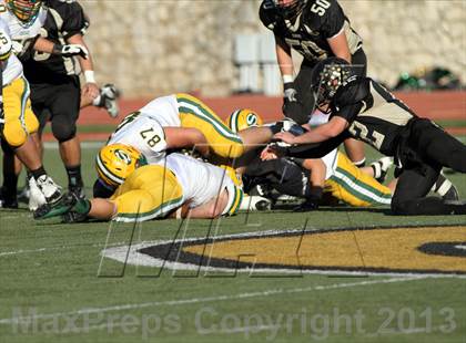 Thumbnail 1 in Blue Valley vs. South (KSHSAA Class 5A Final) photogallery.