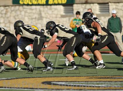 Thumbnail 2 in Blue Valley vs. South (KSHSAA Class 5A Final) photogallery.