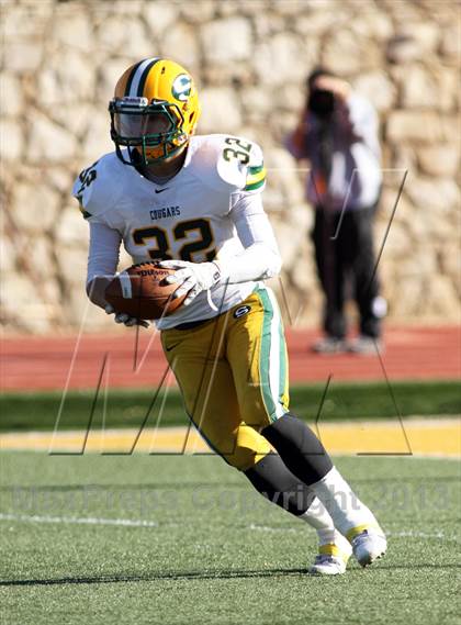 Thumbnail 3 in Blue Valley vs. South (KSHSAA Class 5A Final) photogallery.