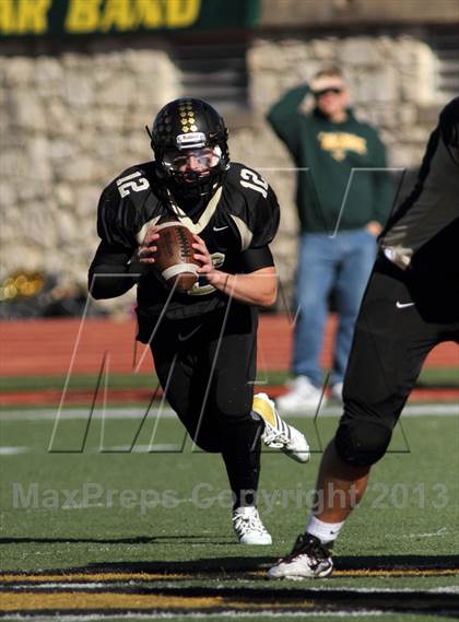Thumbnail 3 in Blue Valley vs. South (KSHSAA Class 5A Final) photogallery.