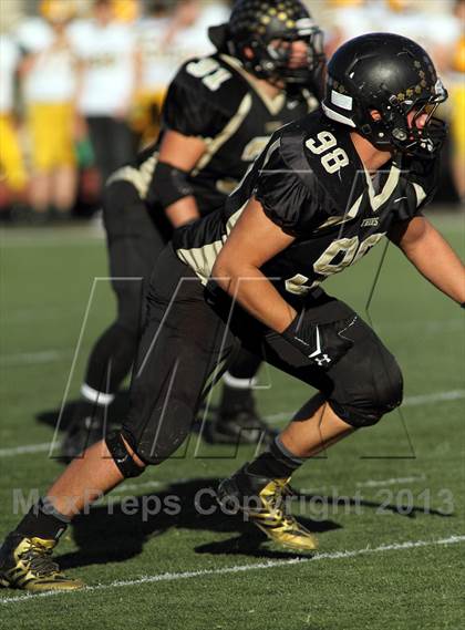 Thumbnail 2 in Blue Valley vs. South (KSHSAA Class 5A Final) photogallery.