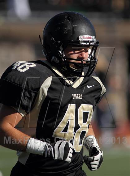 Thumbnail 3 in Blue Valley vs. South (KSHSAA Class 5A Final) photogallery.