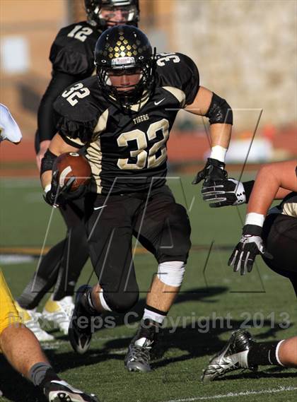 Thumbnail 1 in Blue Valley vs. South (KSHSAA Class 5A Final) photogallery.