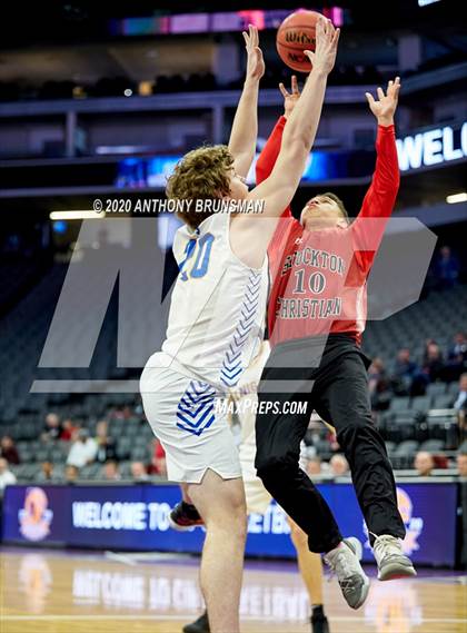 Thumbnail 3 in Stockton Christian vs. Ripon Christian (CIF SJS D6 Final) photogallery.