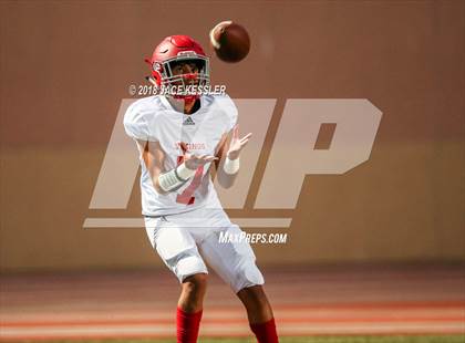Thumbnail 3 in Hueneme @ Santa Paula photogallery.
