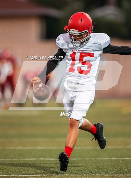 Thumbnail 2 in Hueneme @ Santa Paula photogallery.