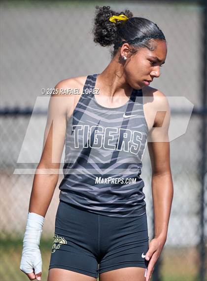 Thumbnail 2 in UIL 6A Track & Field Area 13&14 (100M) photogallery.