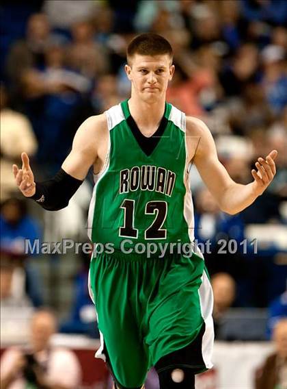 Thumbnail 3 in Rowan County vs. Christian County (KHSAA Sweet 16 Final) photogallery.