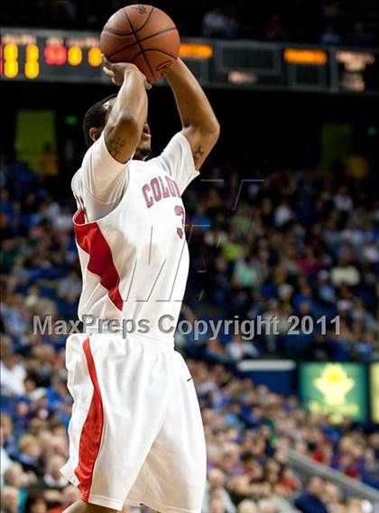 Thumbnail 3 in Rowan County vs. Christian County (KHSAA Sweet 16 Final) photogallery.