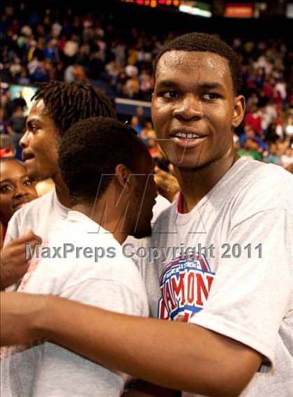 Thumbnail 3 in Rowan County vs. Christian County (KHSAA Sweet 16 Final) photogallery.