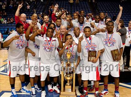 Thumbnail 2 in Rowan County vs. Christian County (KHSAA Sweet 16 Final) photogallery.