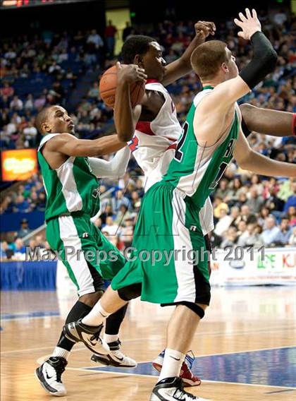 Thumbnail 3 in Rowan County vs. Christian County (KHSAA Sweet 16 Final) photogallery.