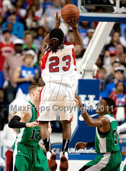 Thumbnail 2 in Rowan County vs. Christian County (KHSAA Sweet 16 Final) photogallery.