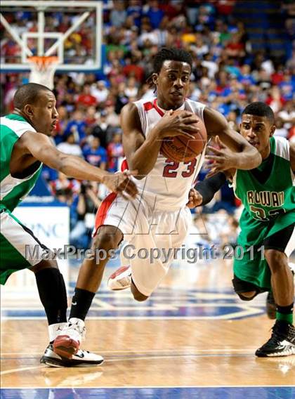 Thumbnail 3 in Rowan County vs. Christian County (KHSAA Sweet 16 Final) photogallery.