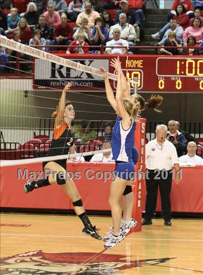 Thumbnail 2 in Pender vs Rosman (NCHSAA 1A Final) photogallery.