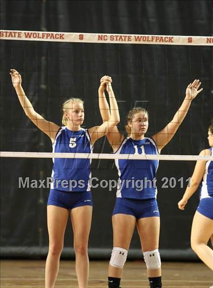 Thumbnail 2 in Pender vs Rosman (NCHSAA 1A Final) photogallery.
