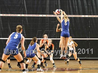Thumbnail 2 in Pender vs Rosman (NCHSAA 1A Final) photogallery.