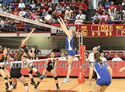 Thumbnail 1 in Pender vs Rosman (NCHSAA 1A Final) photogallery.