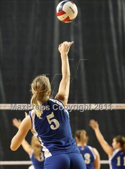 Thumbnail 2 in Pender vs Rosman (NCHSAA 1A Final) photogallery.