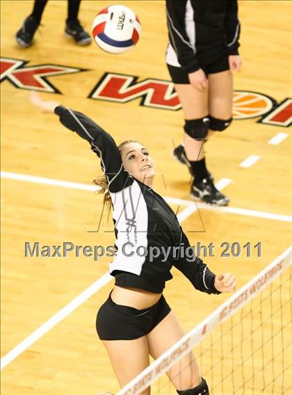 Thumbnail 1 in Pender vs Rosman (NCHSAA 1A Final) photogallery.